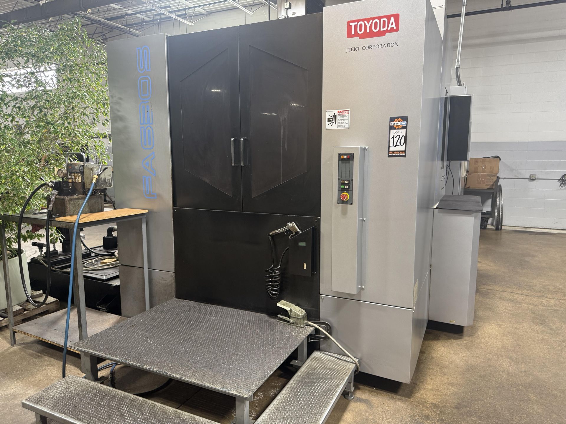 2013 Toyoda Model FA630S Dual-Pallet Horizontal Machining Center - Image 4 of 30