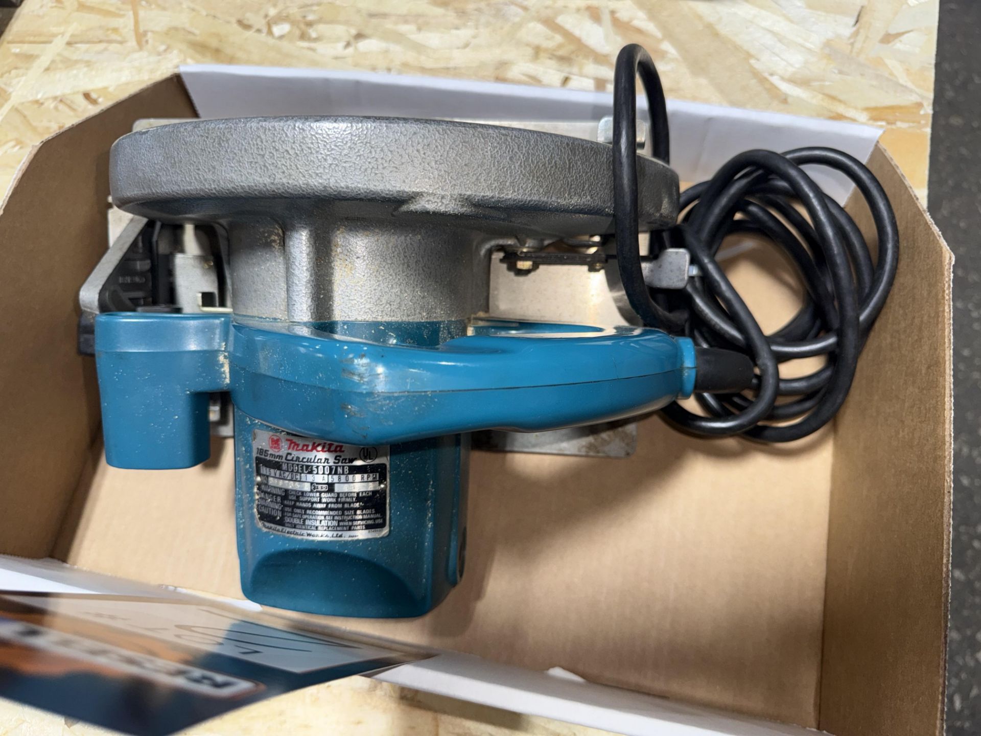 Makita Model 5007NB Electric Circular Saw - Image 2 of 4