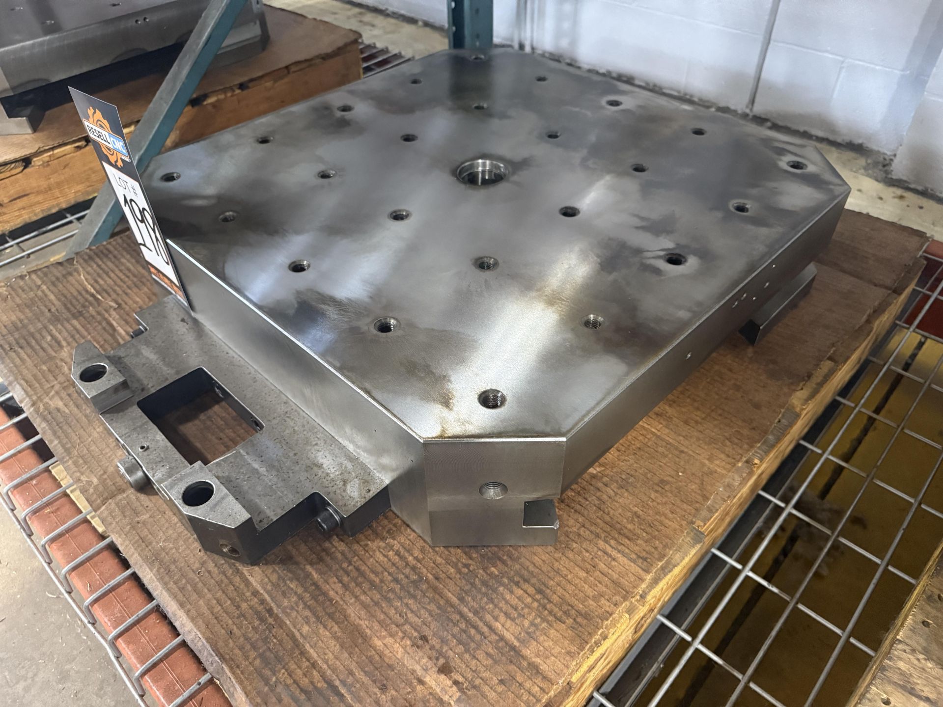 (1) 24.8" x 24.8" Pallet for Toyoda Machining Centers