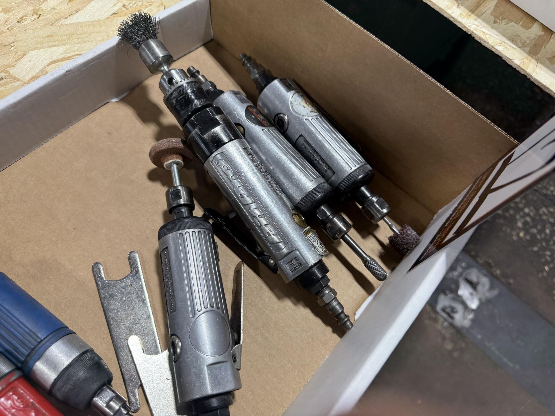 Pneumatic Tools, (6) Straight Tools, (1) Right Angle Collet Driver, (1) Right Angle Sander - Image 4 of 6