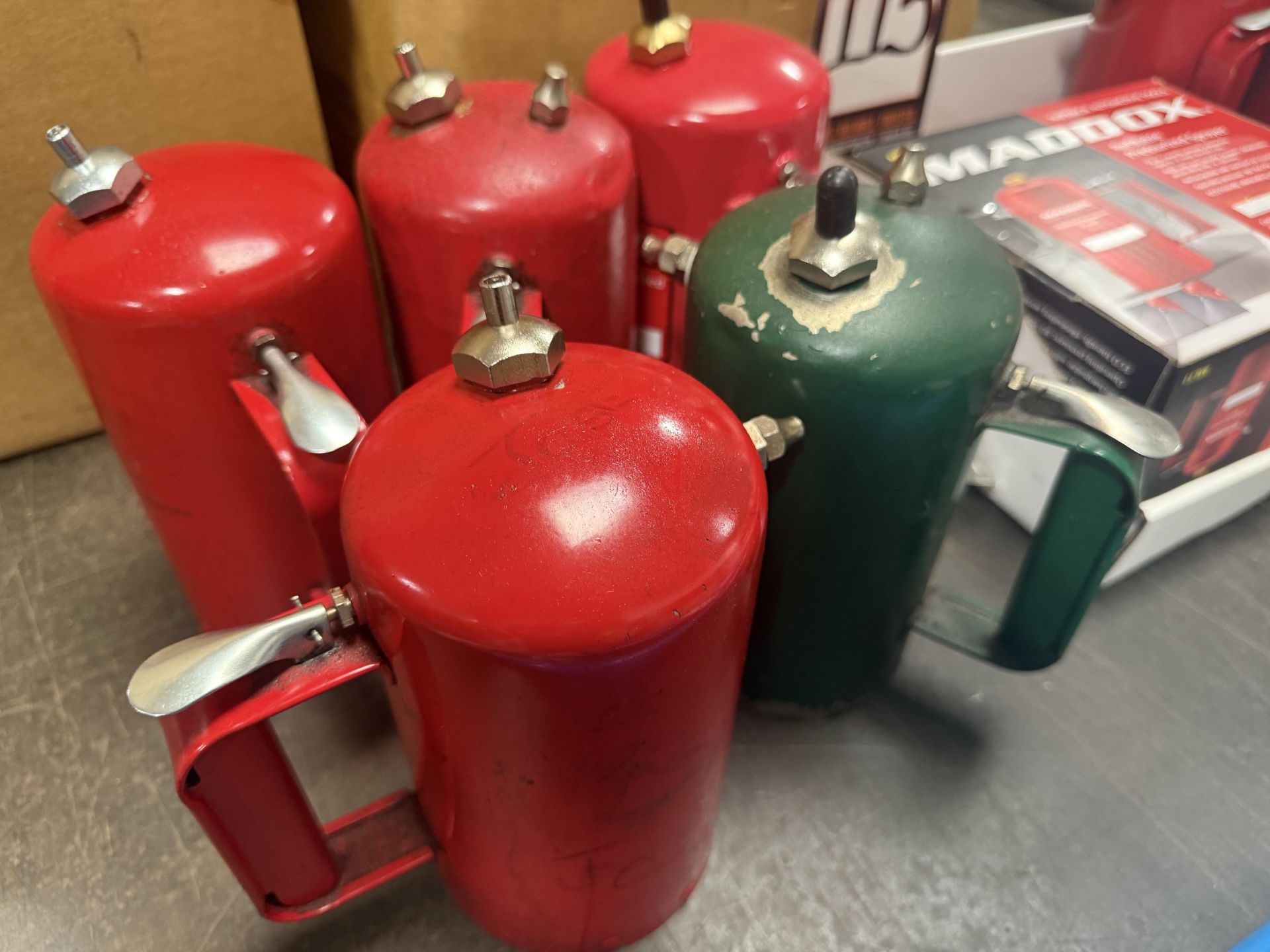 Pressureized Oil Mist Sprayers - Image 2 of 5