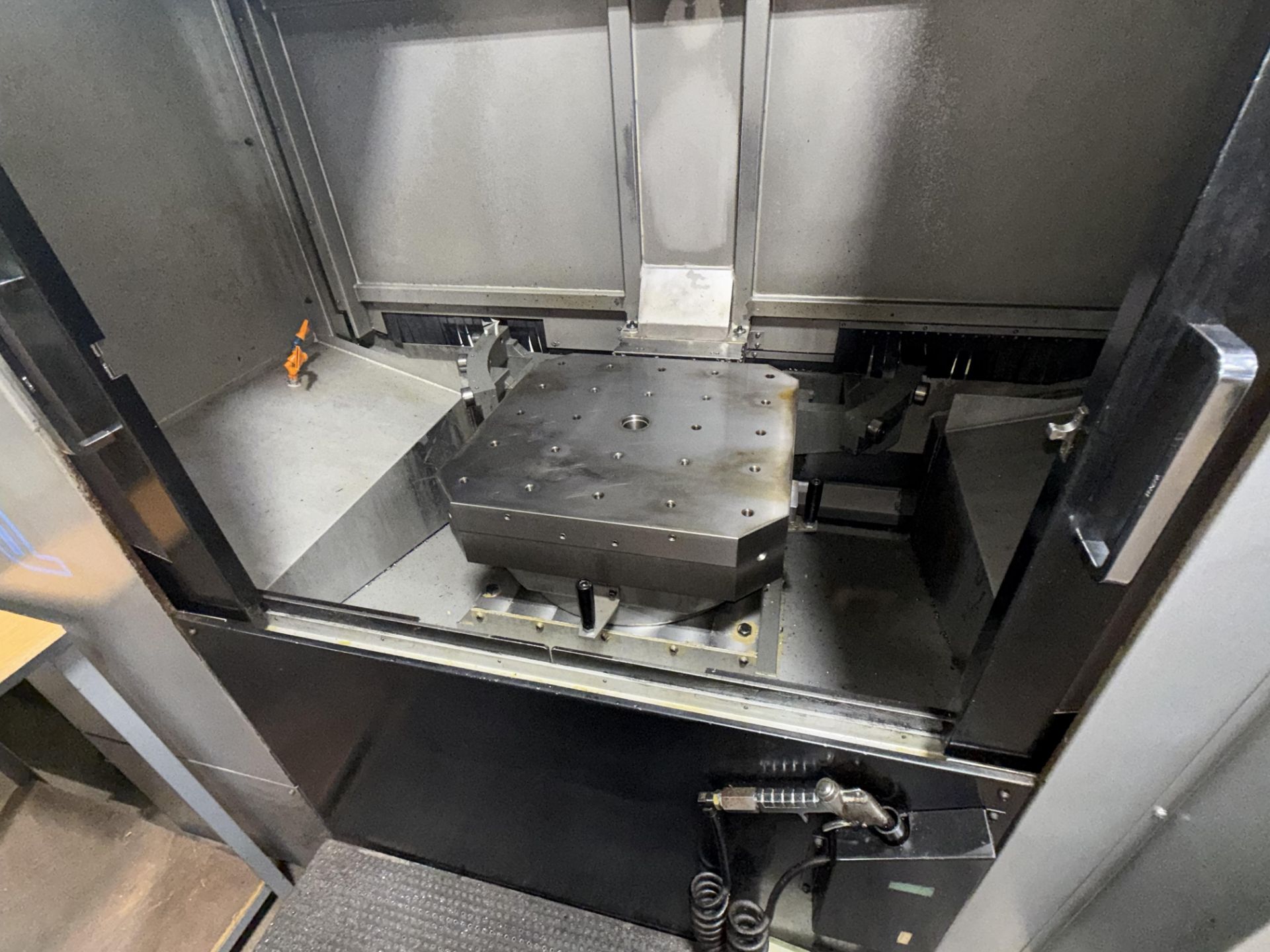 2013 Toyoda Model FA630S Dual-Pallet Horizontal Machining Center - Image 23 of 30