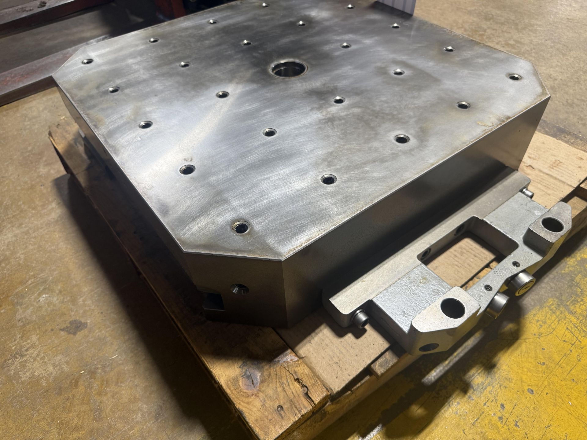 (1) 24.8" x 24.8" Pallet for Toyoda Machining Centers - Image 2 of 3