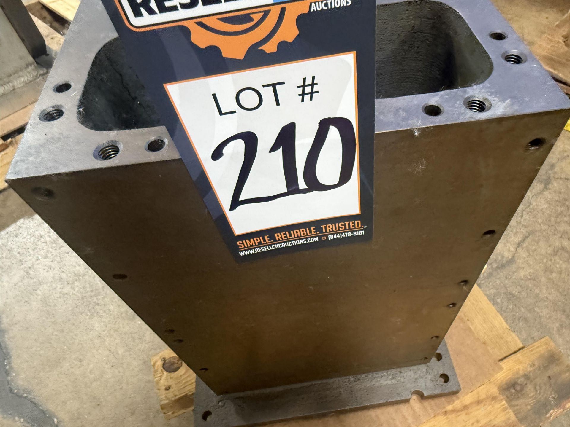 12" x 12" x 18-3/4" Cube Tombstone