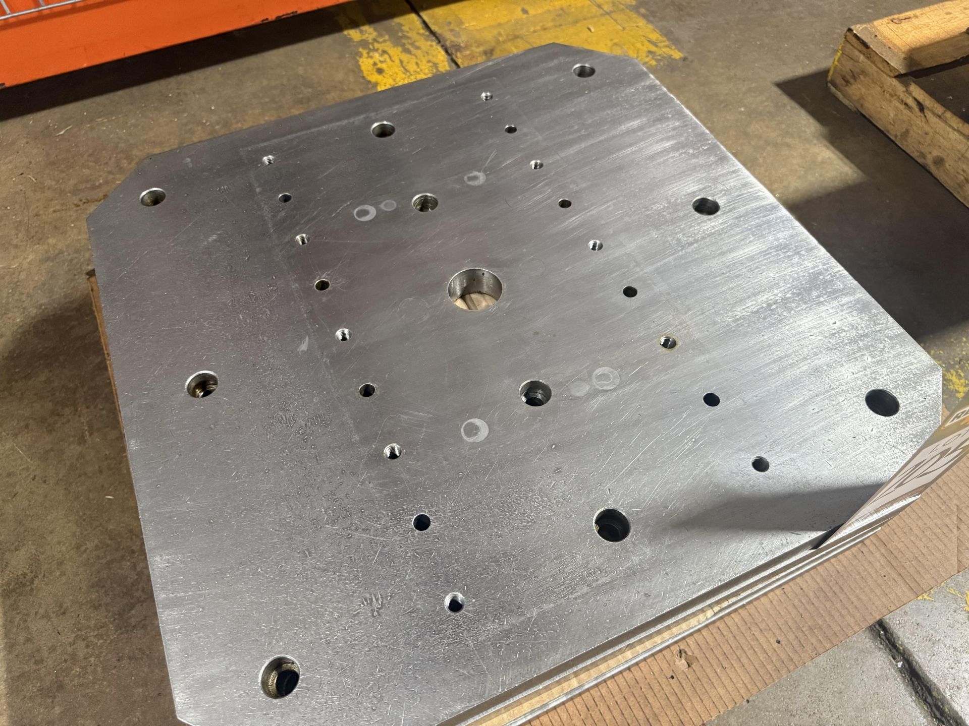 (4) 24.8" x 24.8" Pallet Subplates - Image 3 of 3