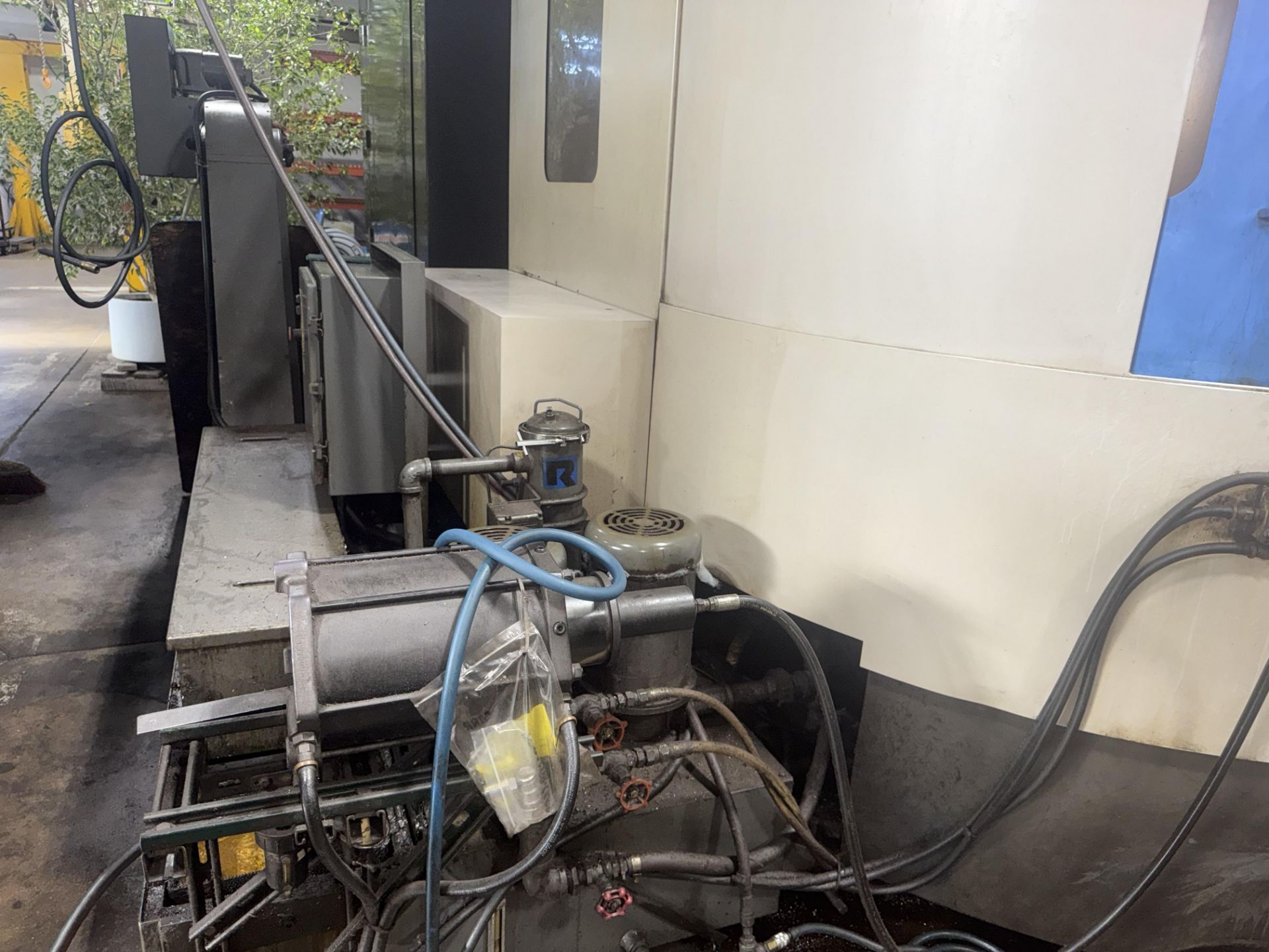 1998 Toyoda Model FA630 Dual-Pallet Horizontal Machining Center - Image 5 of 23