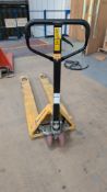 Total Lifter Pallet Truck. 2,000kg capacity. 150cm length Forks.