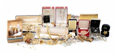 ASSORTMENT OF COSTUME JEWELLERY, including vintage ladies' wristwatches, simulated pearls,