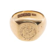 18CT GOLD SIGNET RING, engraved monogram and inside shank, ring size Q, 14.0g Comments: ordinary