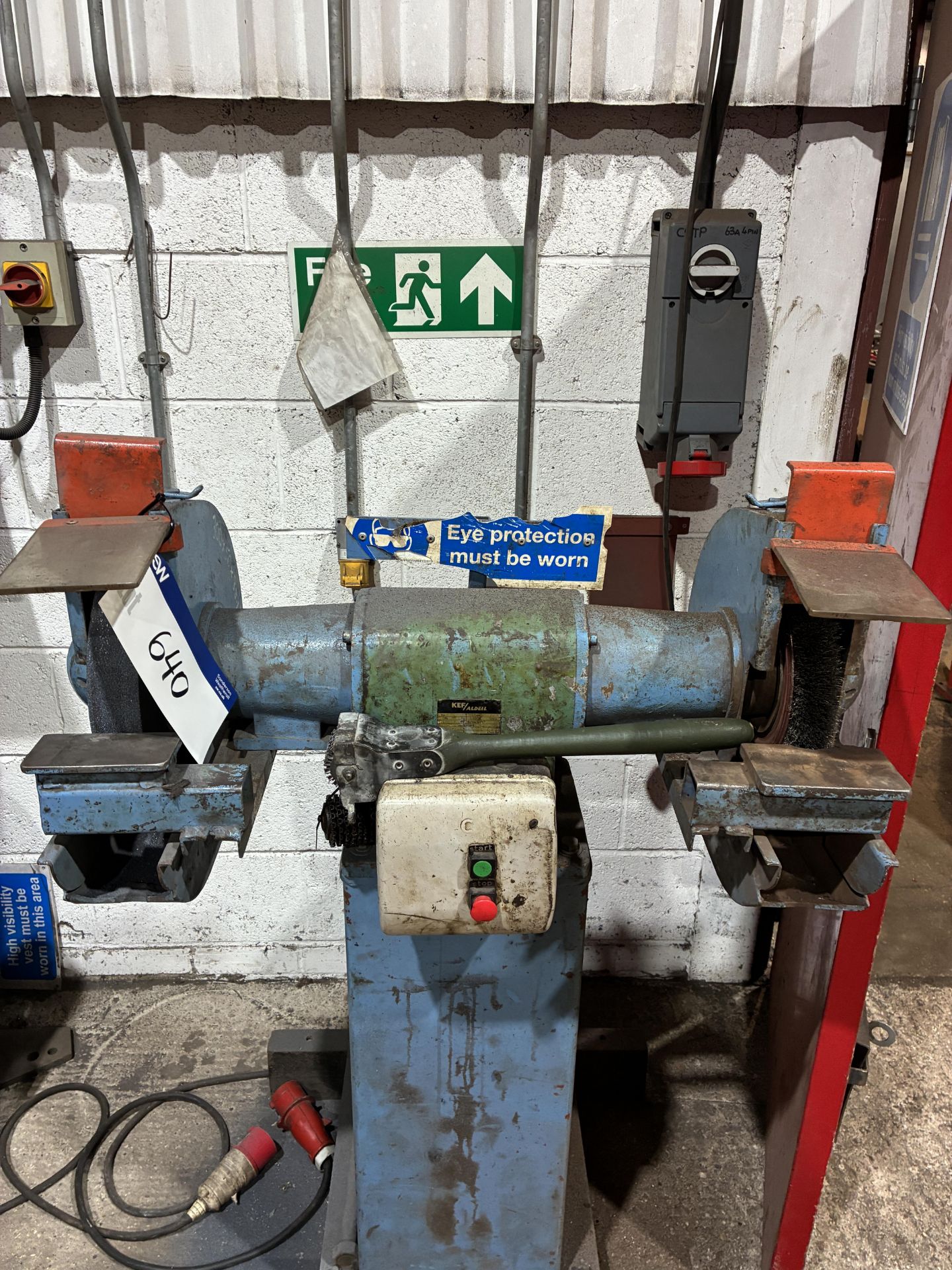 Fagersta Secoroc Twin Head Pedestal Grinder, 3-phase, 400V, 50Hz (power tool area) Please read the - Image 2 of 5