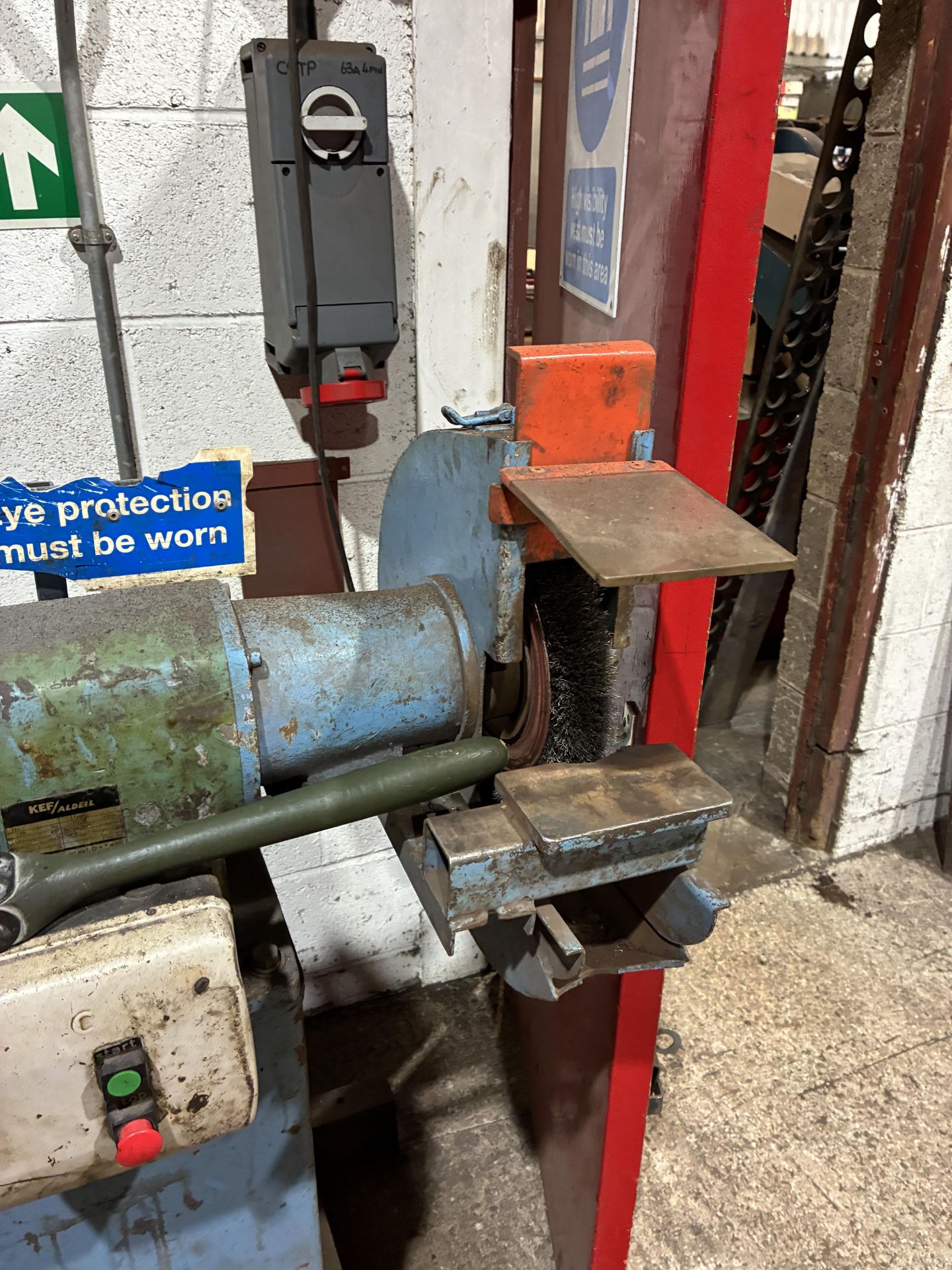 Fagersta Secoroc Twin Head Pedestal Grinder, 3-phase, 400V, 50Hz (power tool area) Please read the - Image 4 of 5