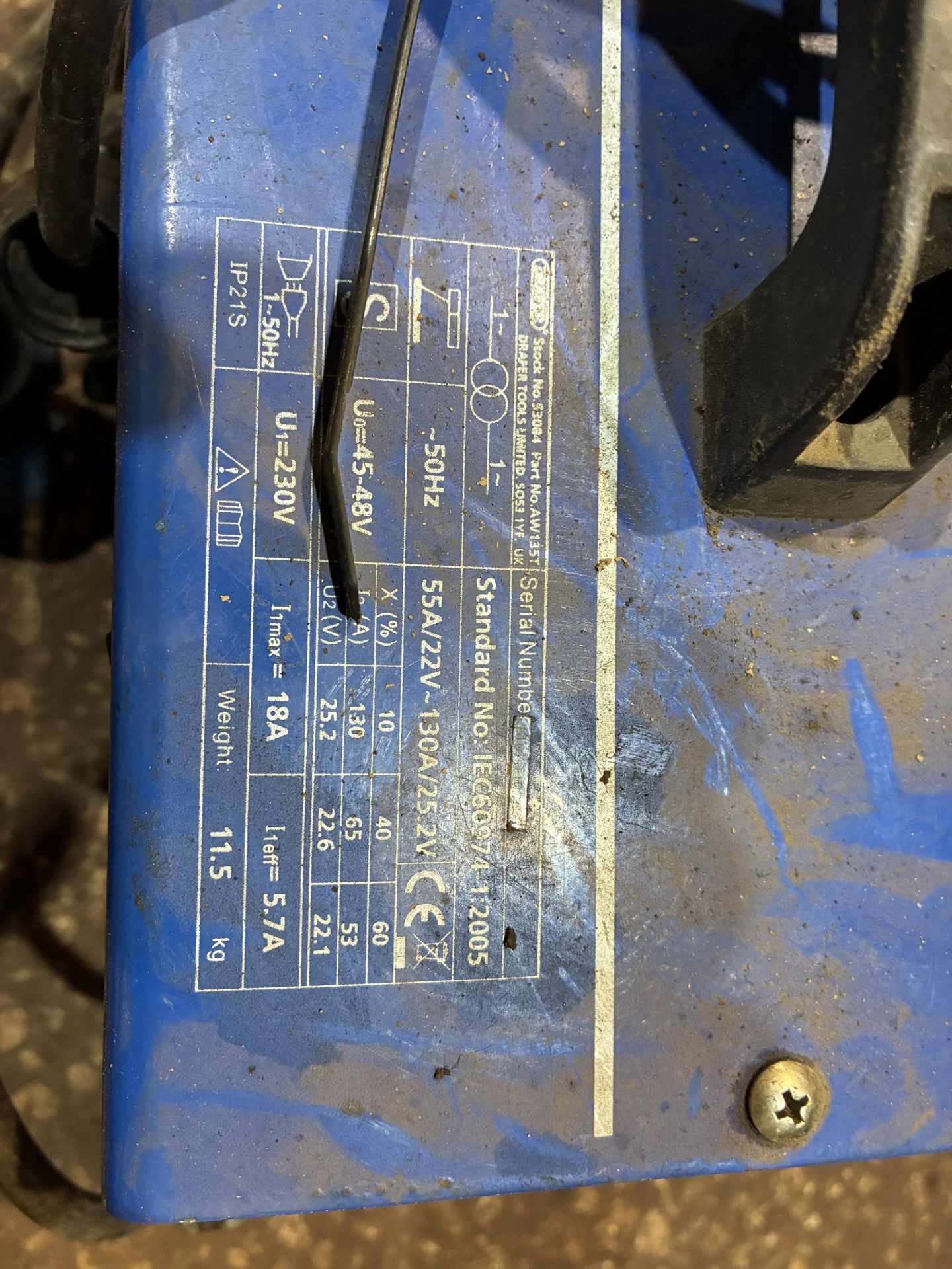 Draper Arc Weld AW135T Arc Welder (welding area) Please read the following important notes:- *** - Image 4 of 5