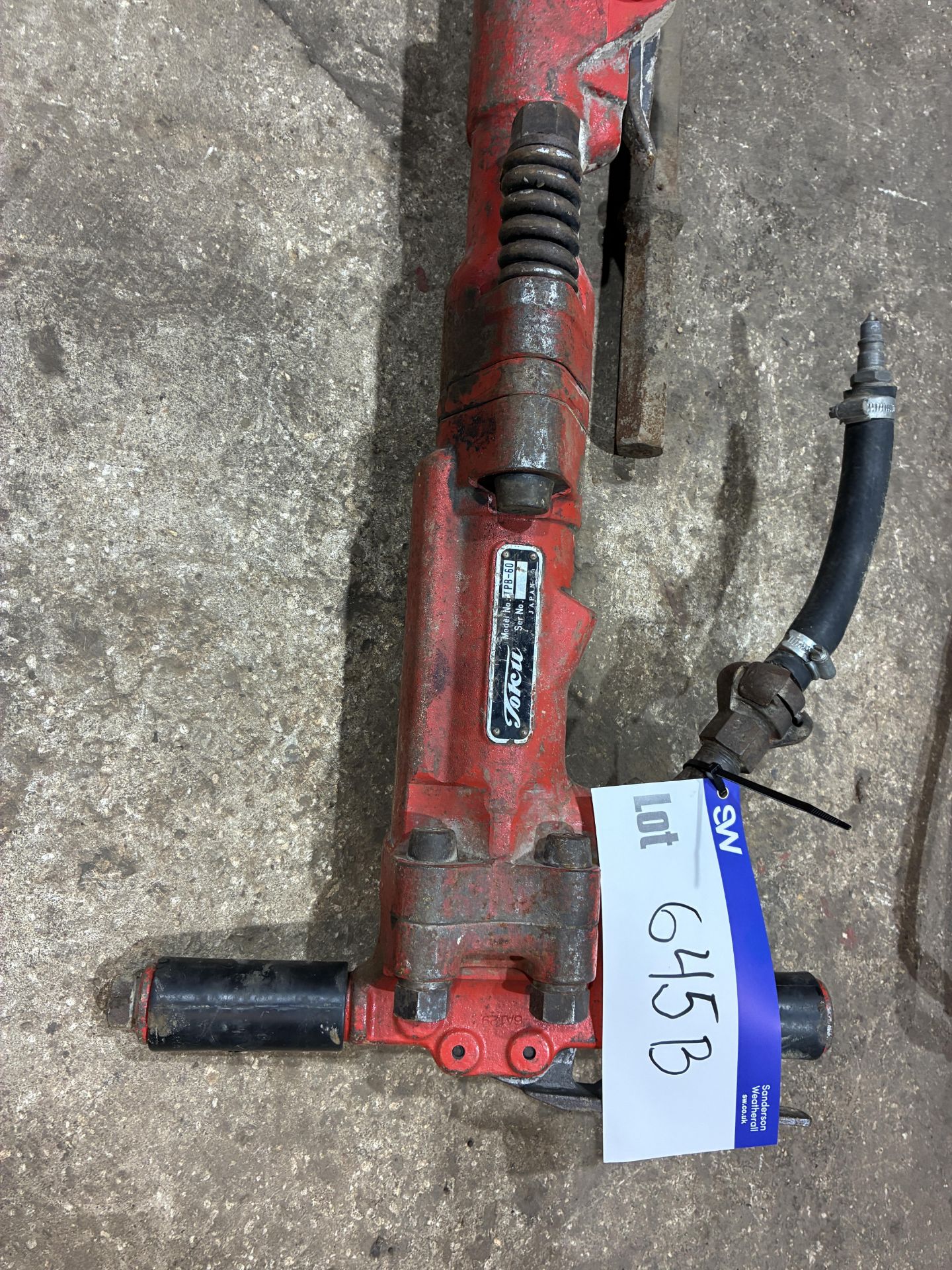 Toru Pneumatic Heavy Duty Breaker, with two attachments (workshop) Please read the following - Image 2 of 3