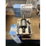 Reversible Tap-Chuck, M5-M12 range (metalwork workshop) Please read the following important