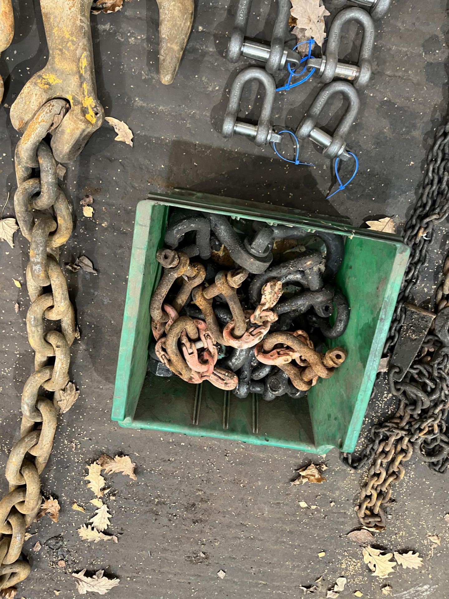 Assorted Shackles (workshop 2) Please read the following important notes:- ***Overseas buyers - - Image 2 of 2