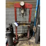 Hydraulic Press (metalwork workshop) Please read the following important notes:- ***Overseas