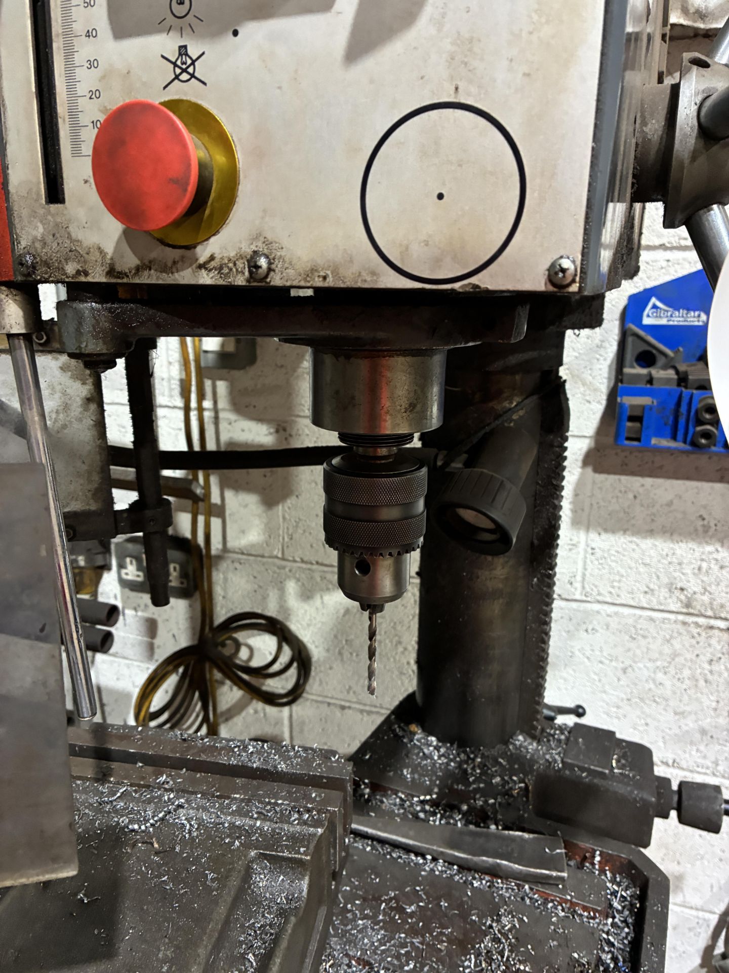 Ajax AJ25 Pillar Drill, serial no. 3908B80610, year of manufacture 2000, 260kg, 3-phase, 415V, - Image 4 of 7