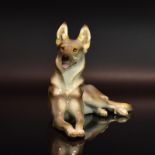 Deutscher Schäferhund. Nymphenburg, nach Entwurf von T. Kärner | Porzellan, Unterglasurstaffage.