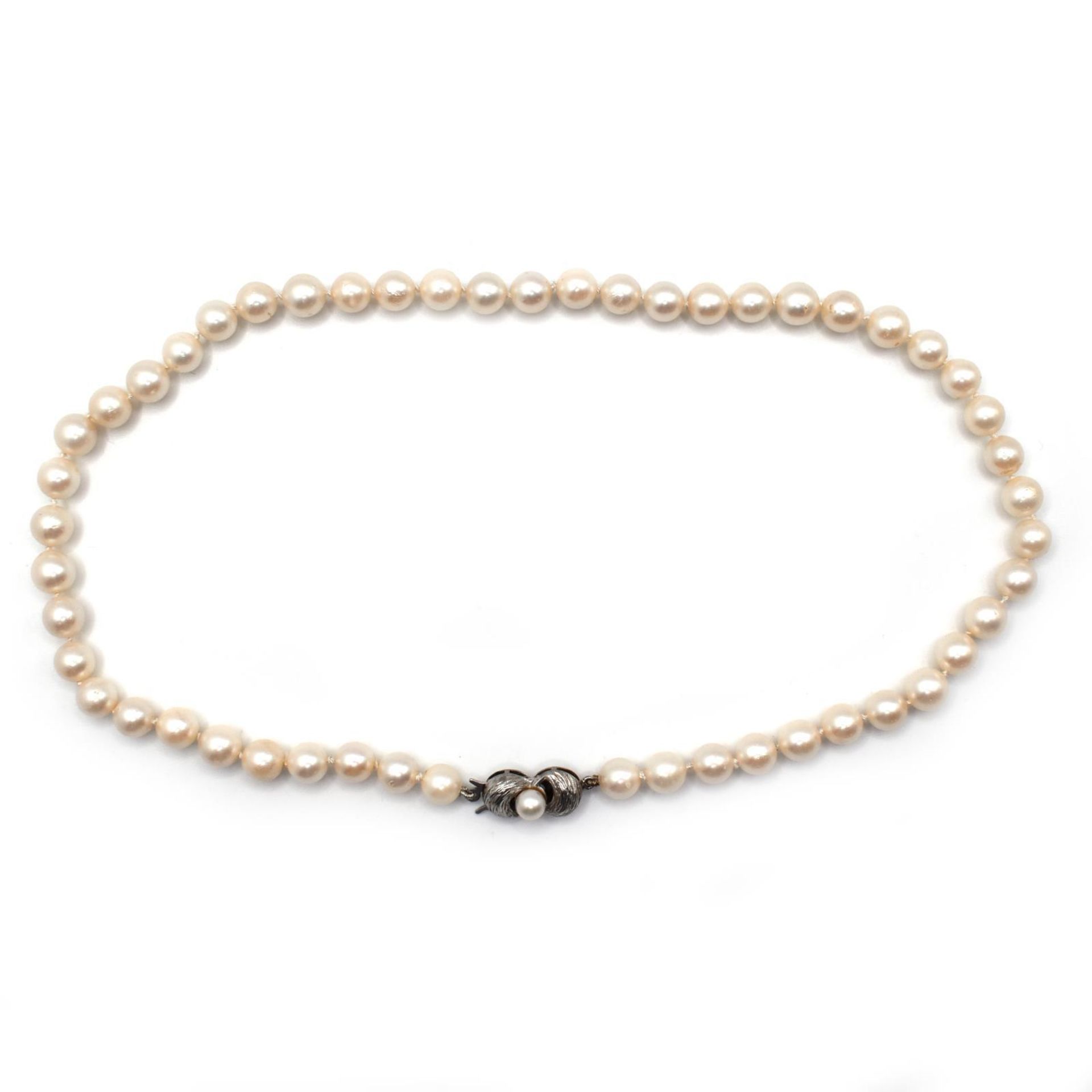 Collier. Schließe 8 K WG.