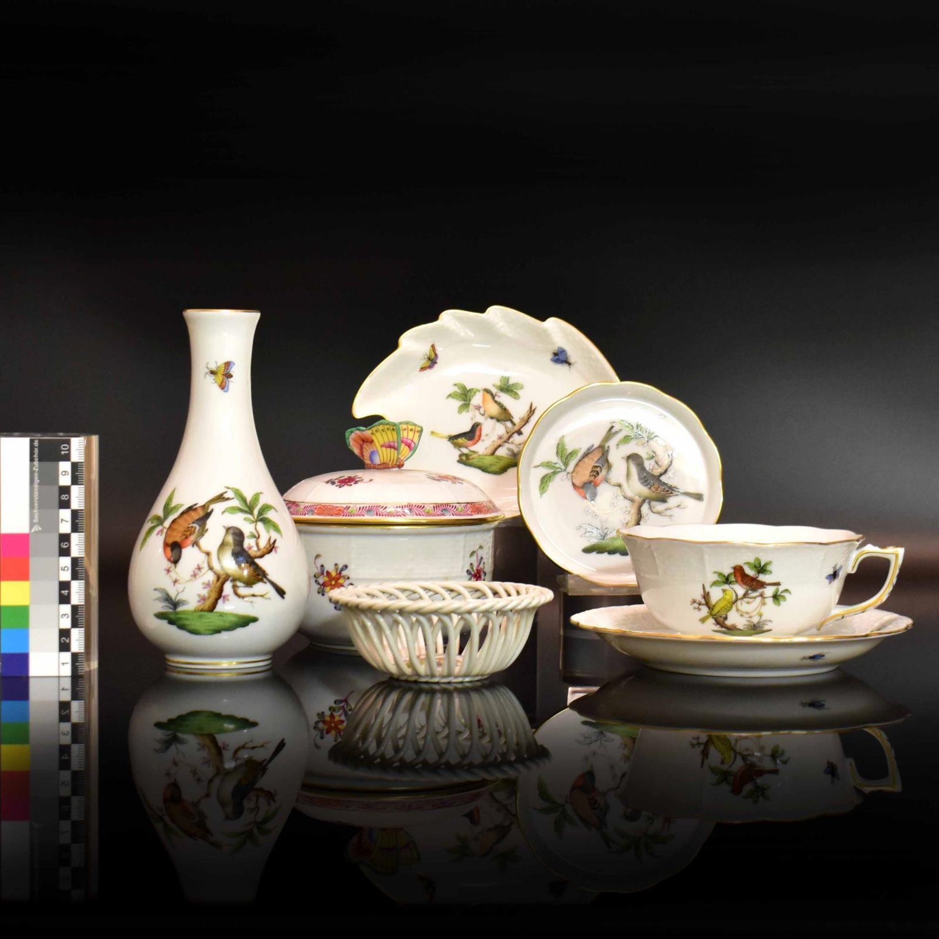 Konvolut, 15tlg. Herend | Porzellan, Farb- und Goldstaffagen. - Bild 2 aus 3