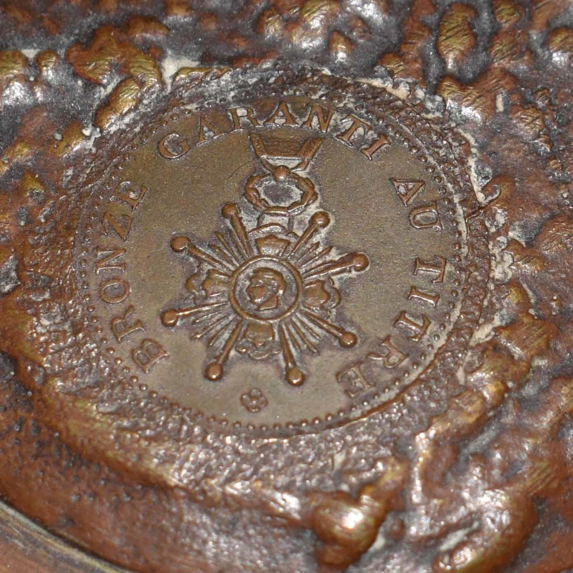 DÉBUT, JEAN DIDIER. Der tunesische Wasserträger. Bronze, rotbraun und dunkel patiniert. - Bild 4 aus 4