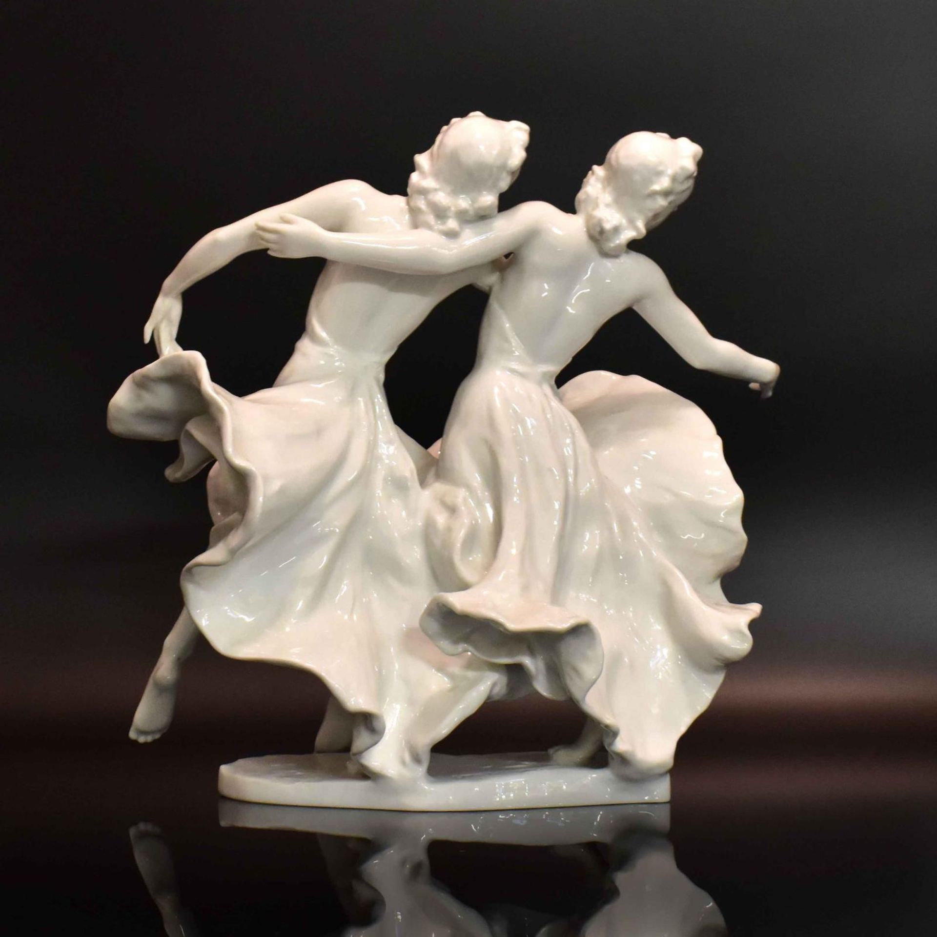 "Kaiserwalzer". Rosenthal, nach Entwurf von L. Friedrich-Gronau | Porzellan, weiß. - Bild 3 aus 4