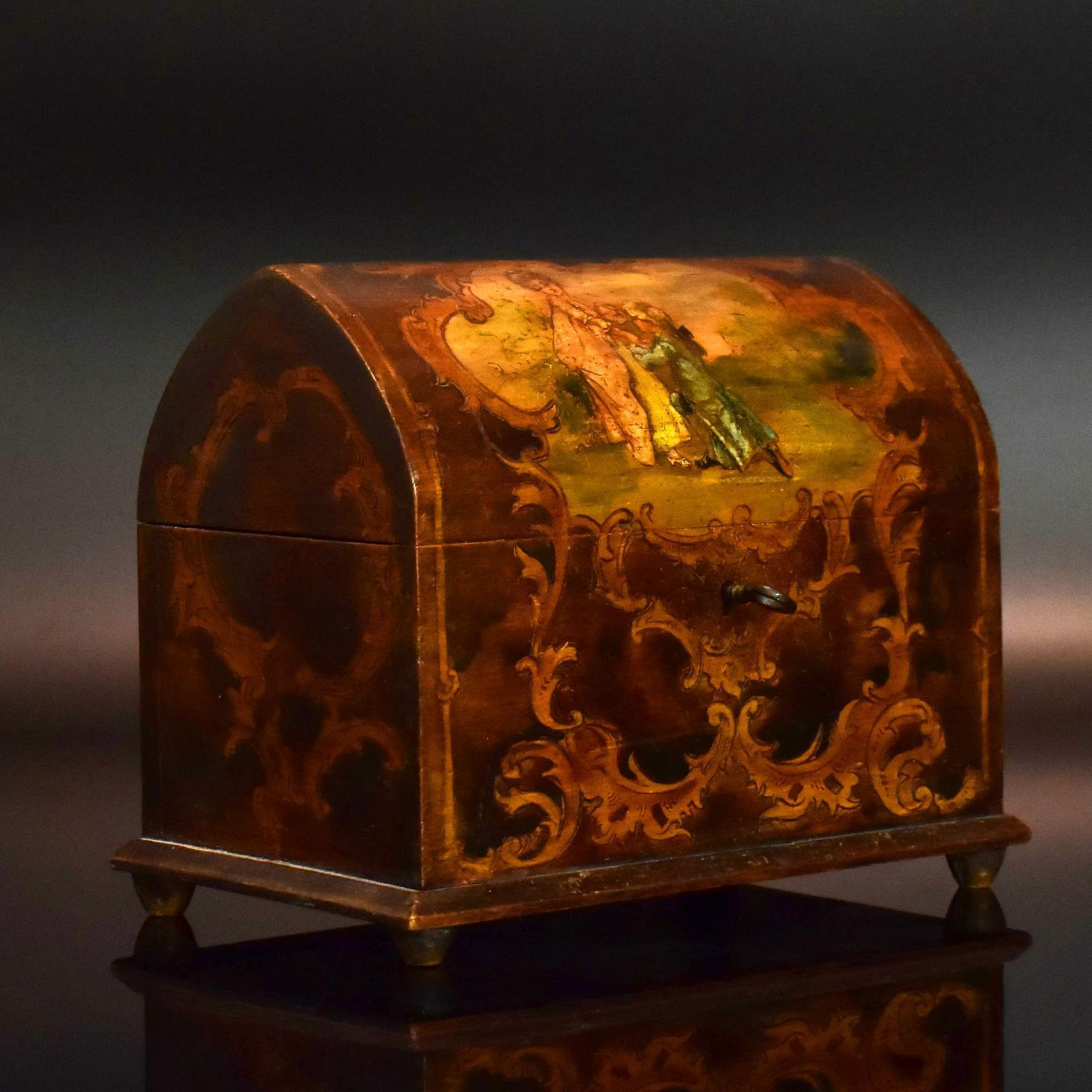 Schatulle. Historismus | Holz, bemalt, Messingbeschläge.