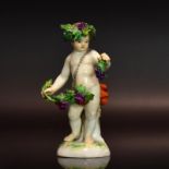 Putto als Allegorie des Herbstes. Meissen, Knaufzeit, nach Entwurf von J. J. Kaendler | Porzellan...