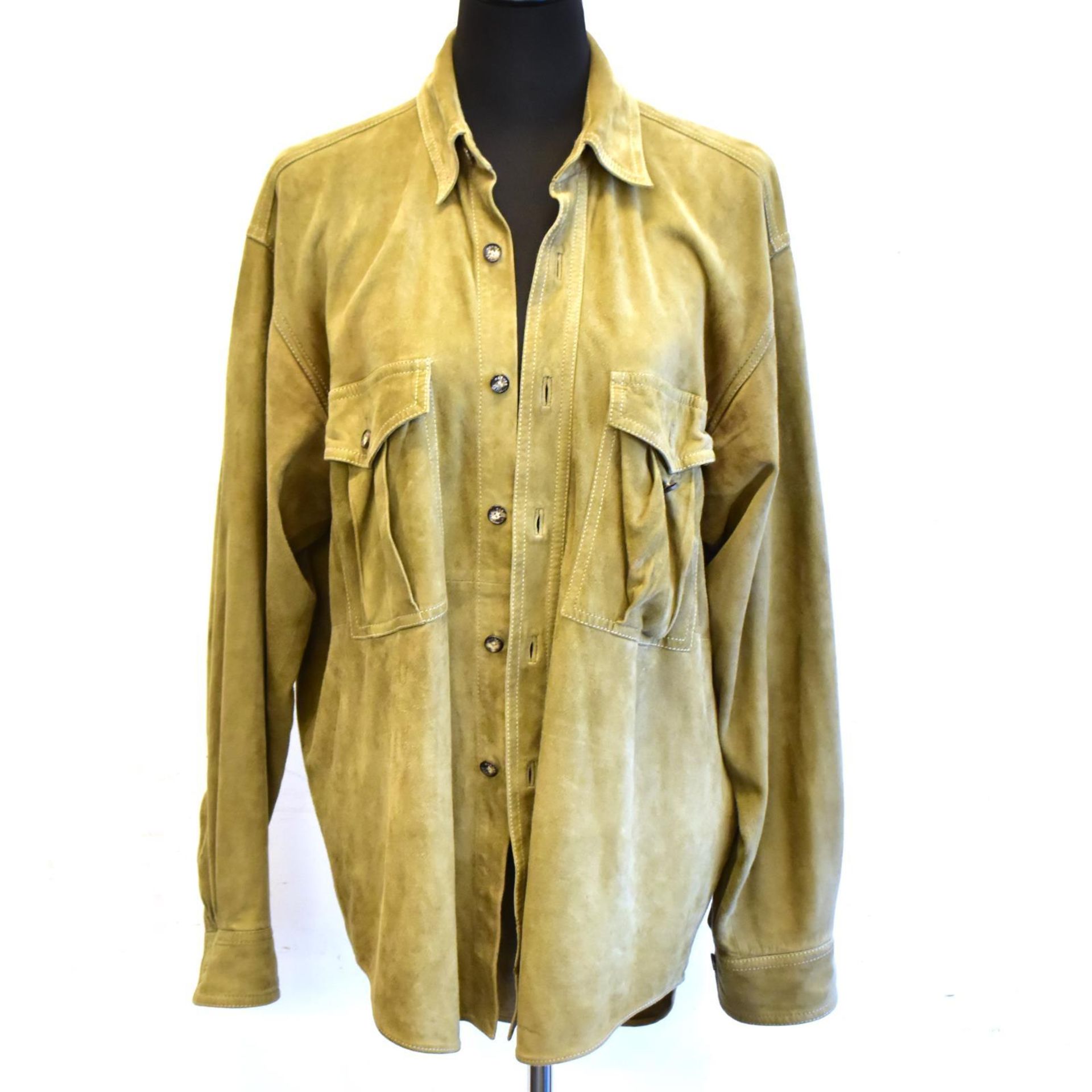 Vintage-Hemd. Hermès | Olivgrünes Lamm-Wildleder.