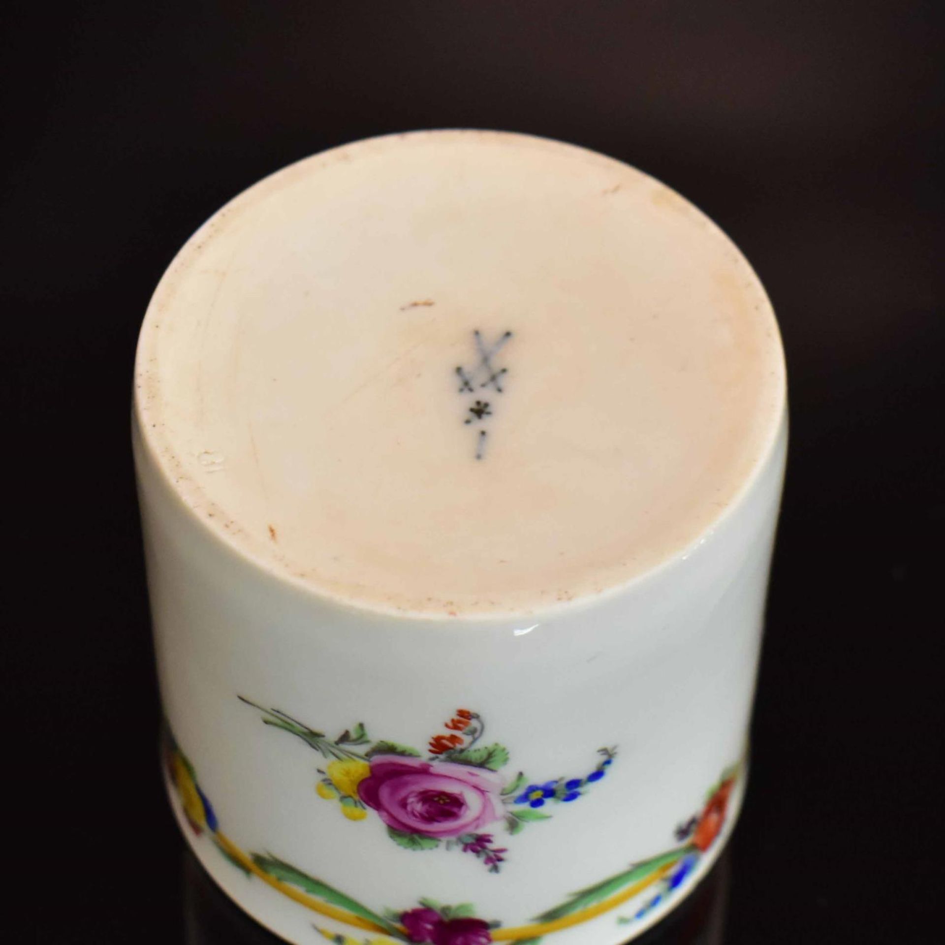 Serviceteile, 43tlg. Meissen, 18. Jh. und später | Porzellan, farbig staffiert. - Bild 3 aus 3