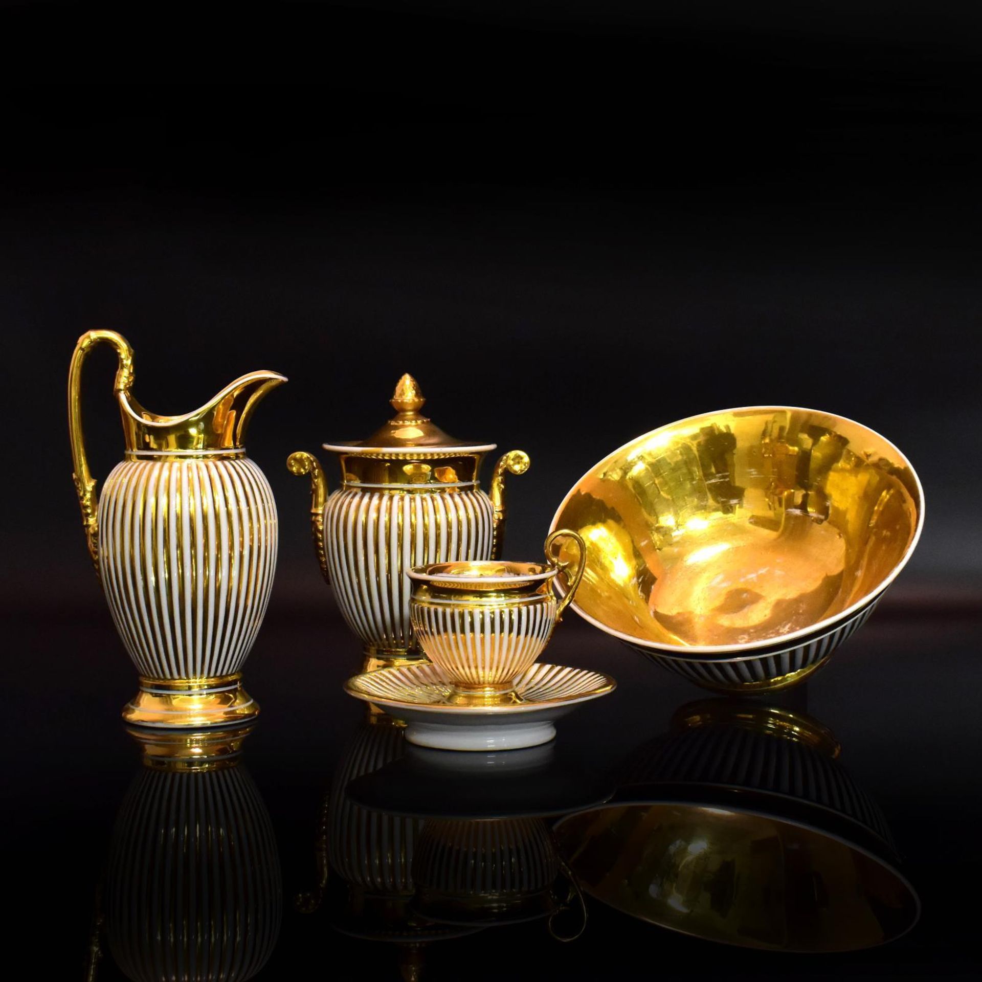 Kaffee-Teilservice, 13tlg. Deutschland oder Frakreich, 19. Jh. | Porzellan, Goldstaffagen.