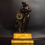 Kaminuhr. 19./20. Jh. | Gelbguss. Marmor.