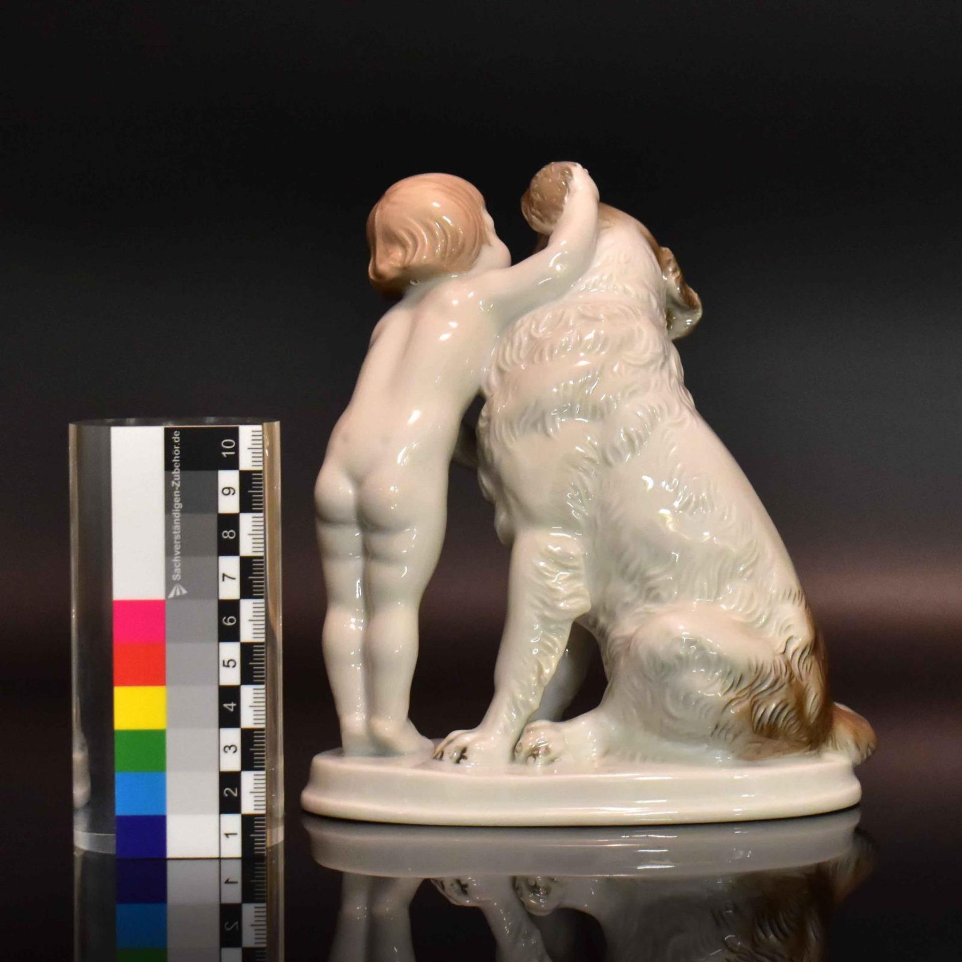 "Das Geheimnis". Rosenthal, nach Entwurf von M. H. Fritz, um 1944 | Porzellan, Unterglasurstaffage. - Bild 2 aus 3