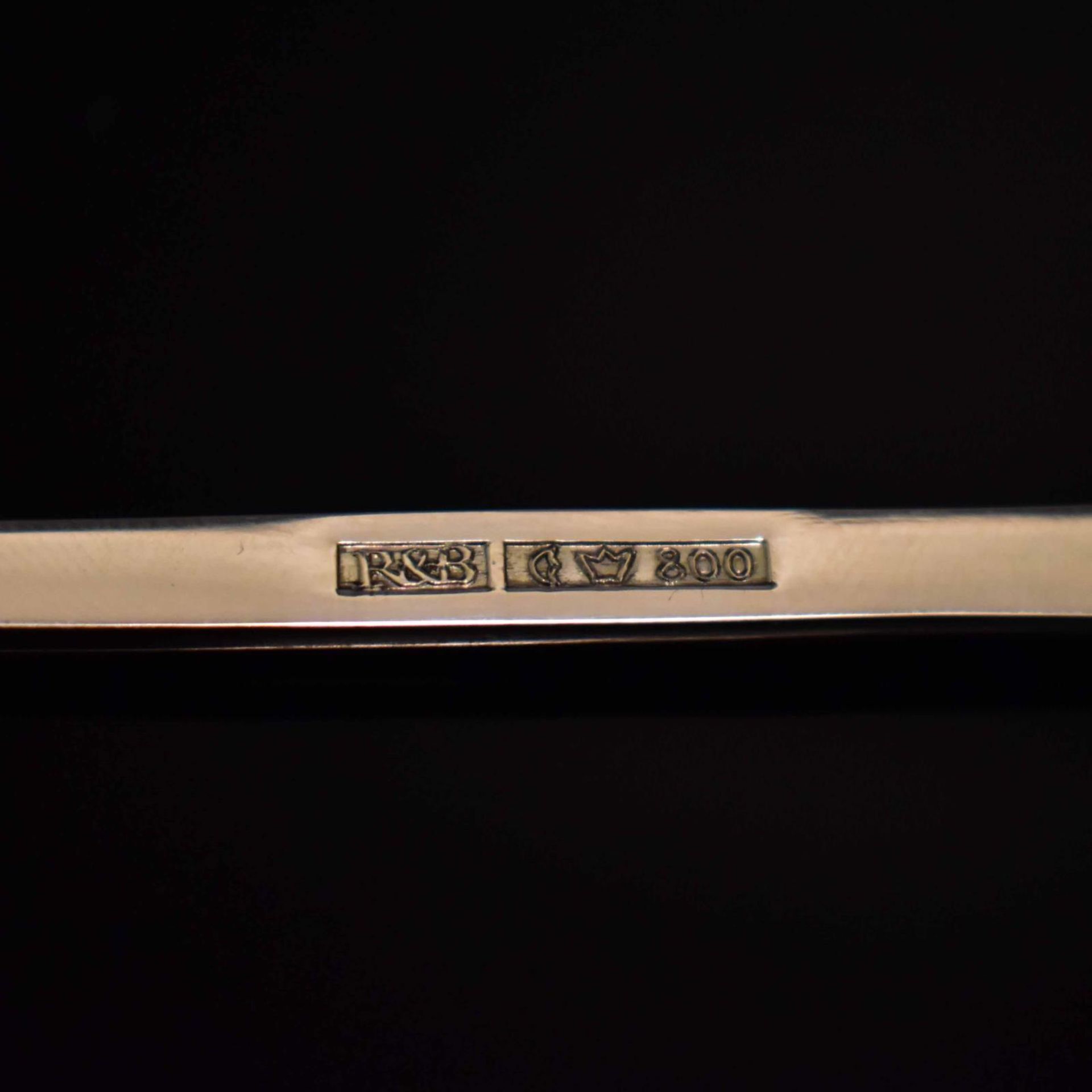 Babylöffel und -schieber. Flensburg, 20. Jh., Robbe & Berking | Silber. - Bild 2 aus 2