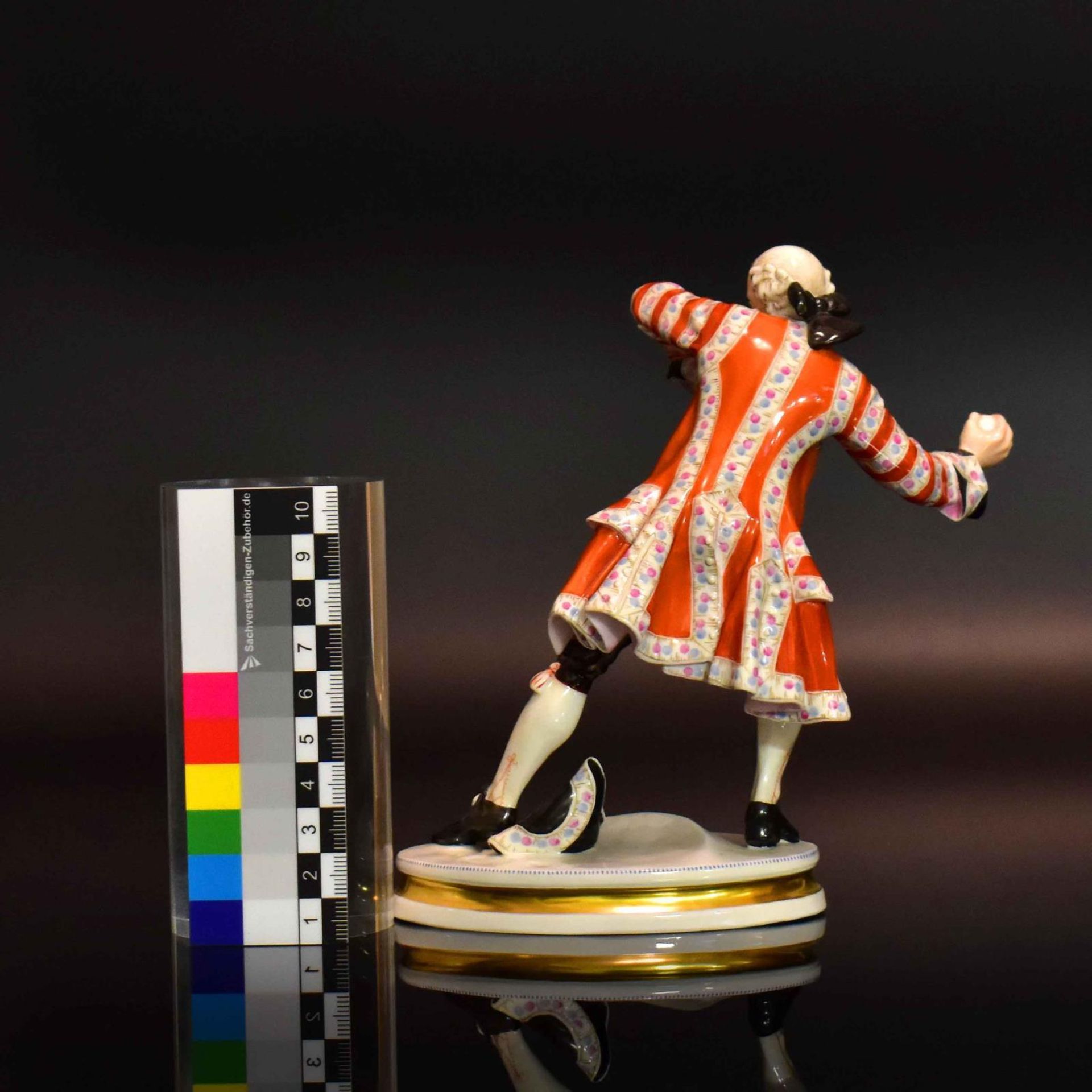 Schneeballwerfer. Bing & Grondahl, Entwurf H. Tegner | Porzellan, Farb- und Goldstaffage. - Bild 2 aus 3