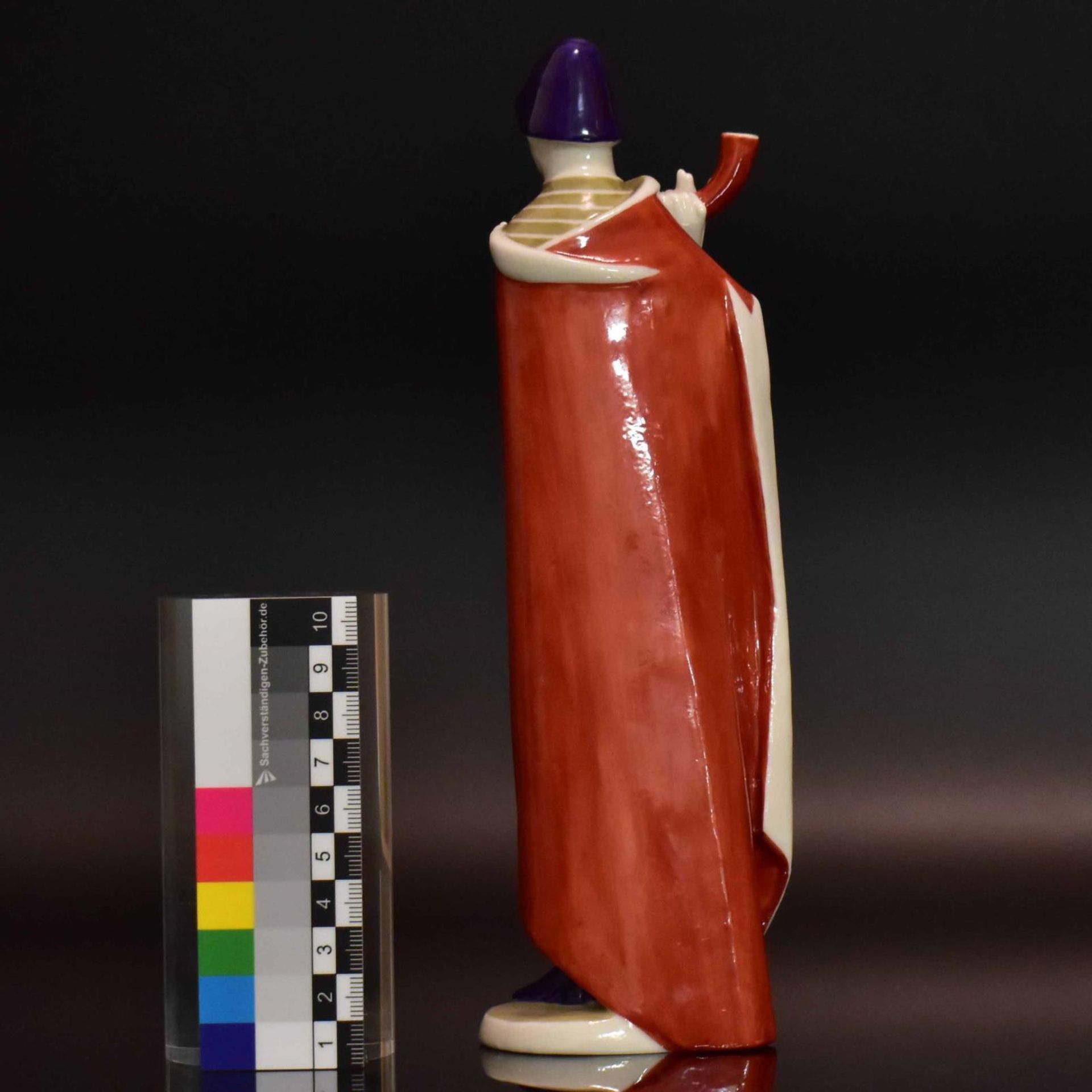 Herbst, Jüngling mit Jagdhorn. Nymphenburg, nach Entwurf von J. Künzli | Porzellan, farbig staffi... - Bild 2 aus 3