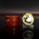 Pillendose. Wohl Deutschland, 19. Jh. | Email auf Kupfer. Messingrahmen.