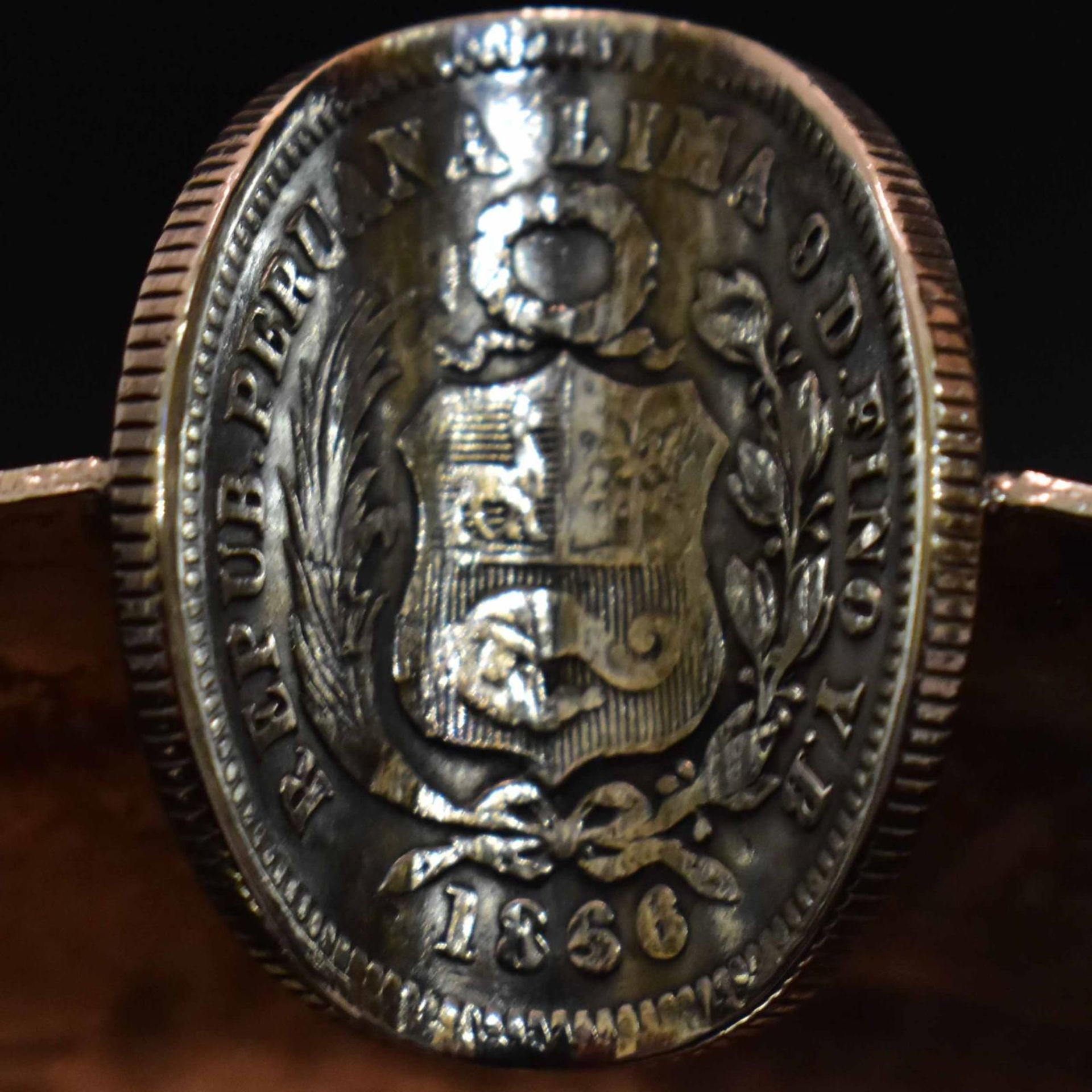 Ascher. Peru, 20. Jh. | Silber, Hammerschlagdekor. - Bild 3 aus 5