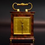 Wecker, Gubelin. Frankreich, 19./20. Jh. | Kunststoff in Wurzeloptik. Messing. Glas.