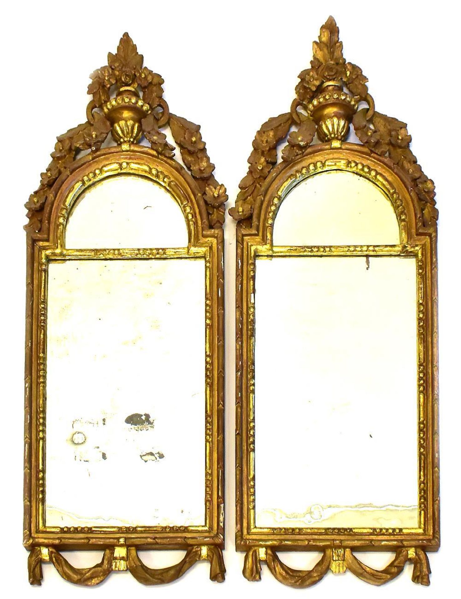 Ein Paar Wandspiegel. 19./20. Jh., Barockstil | Holz, Goldfassung. Spiegelglas.