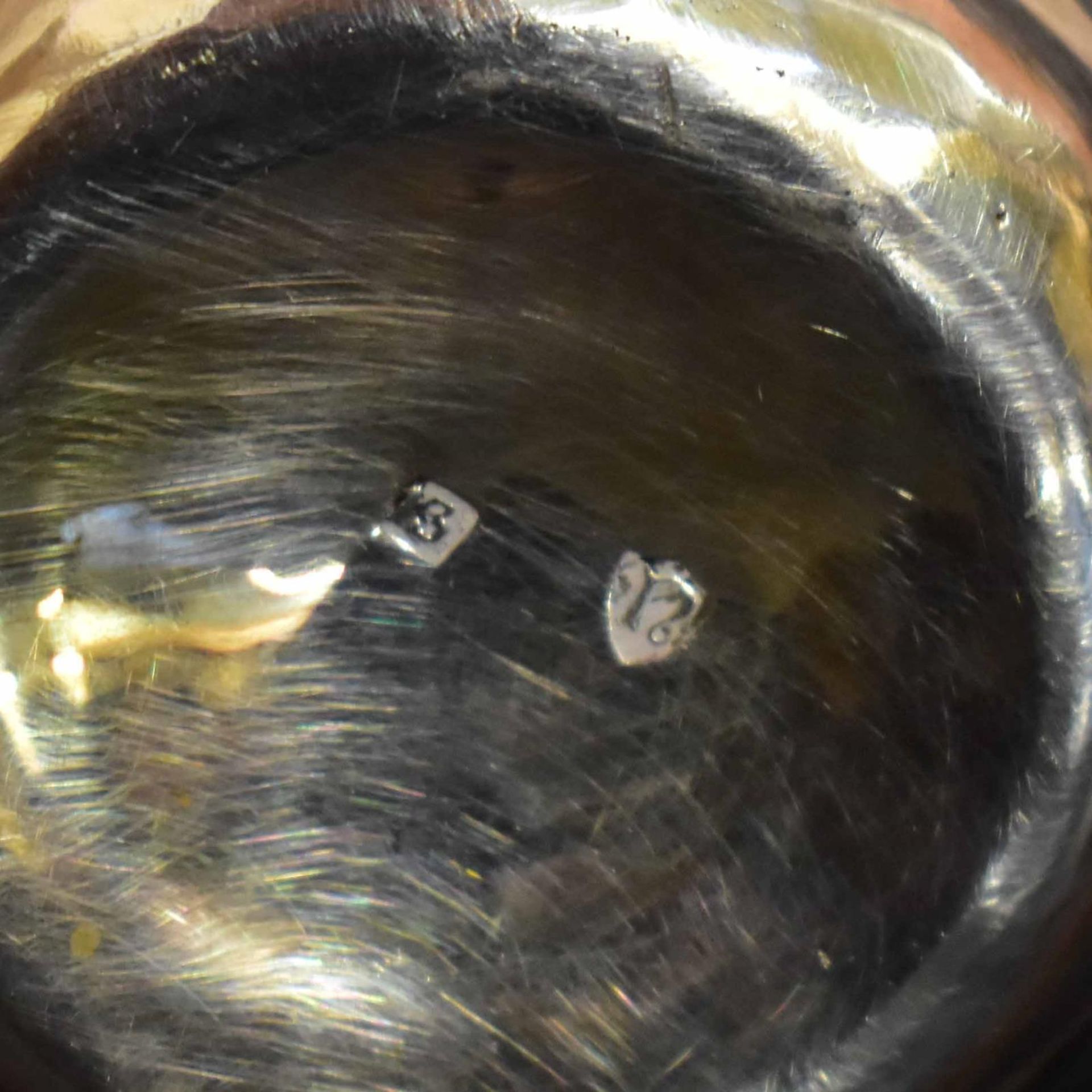 Faustbecher. Hanau, 19. Jh., B. Neresheimer & Söhne | Silber, innen vergoldet. - Bild 3 aus 3