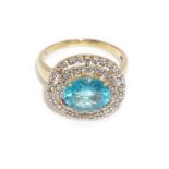 Ring. 10 K GG und WG.