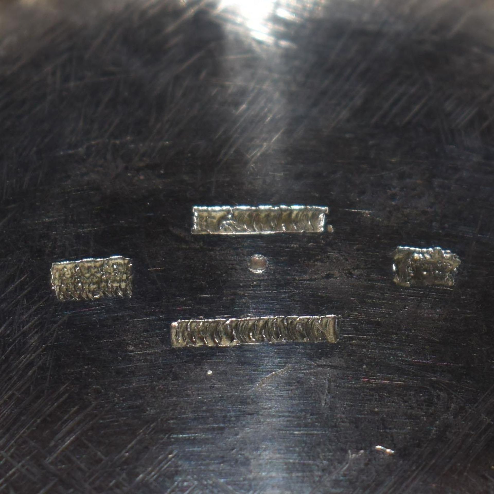 Henkelschale. Silber, innen vergoldet (geprüft). - Bild 3 aus 4