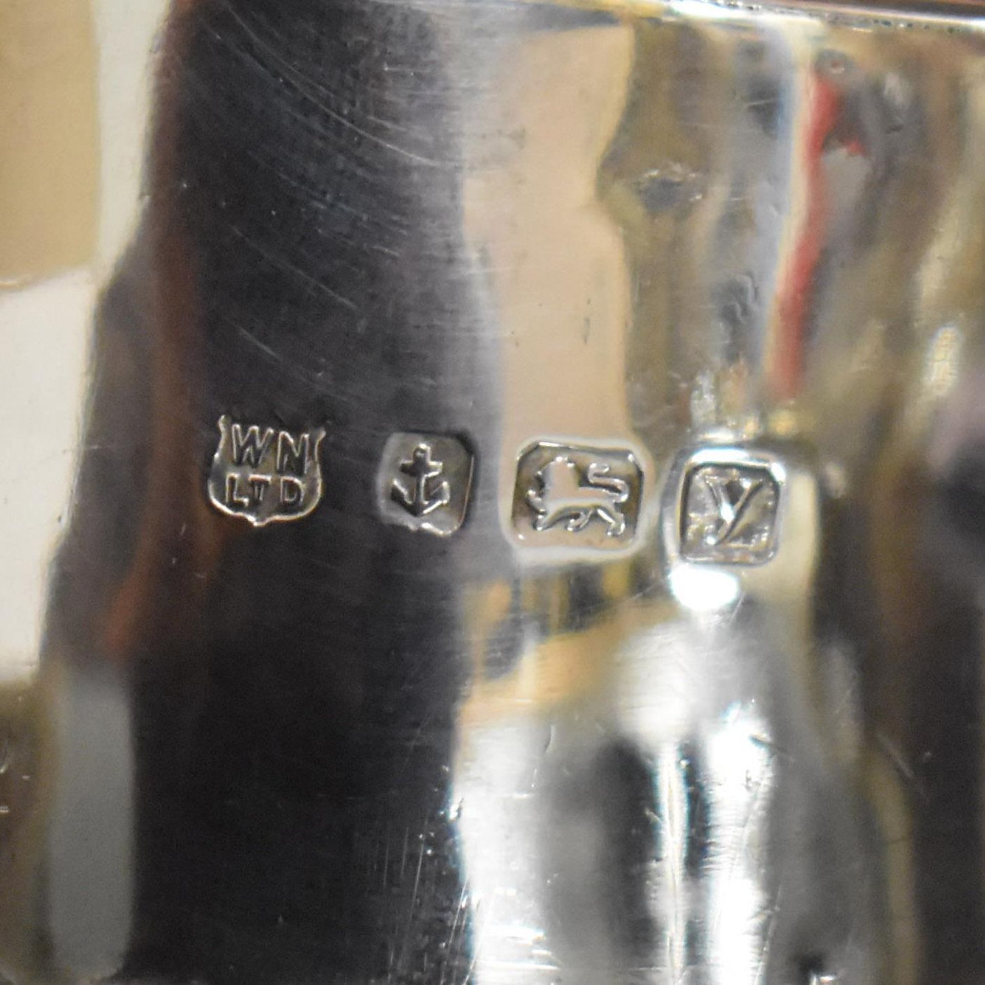 Kleine Teekanne. Birmingham, 1923, William Neale & Son Ltd. | Silber. - Bild 3 aus 3