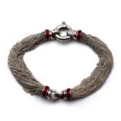 Armband. Tiffany & Co, Italien | Silber, roter Email.