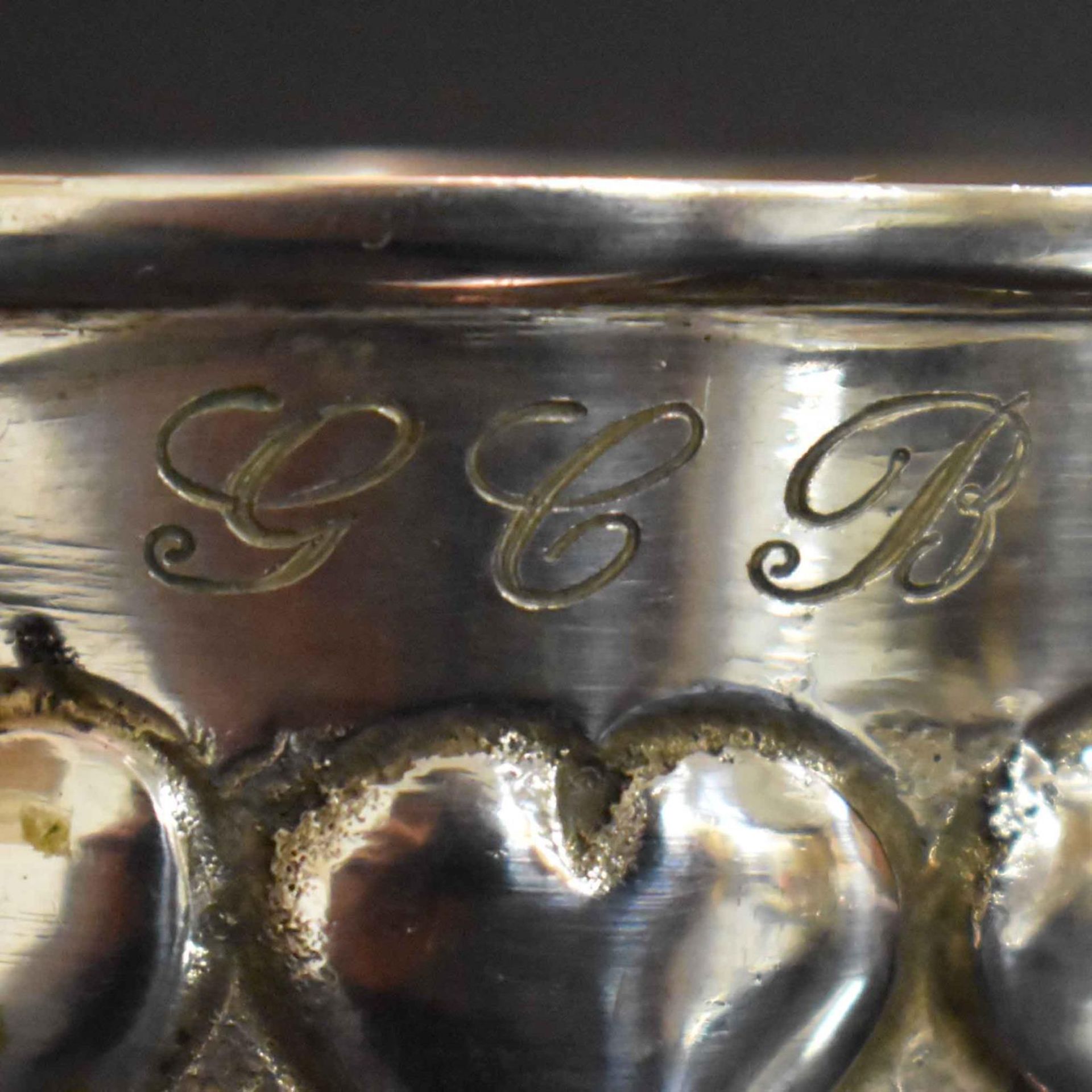 Zwei Herzbecher. Deutschland, 20. Jh. | Silber, tlw. innen vergoldet. - Bild 3 aus 4