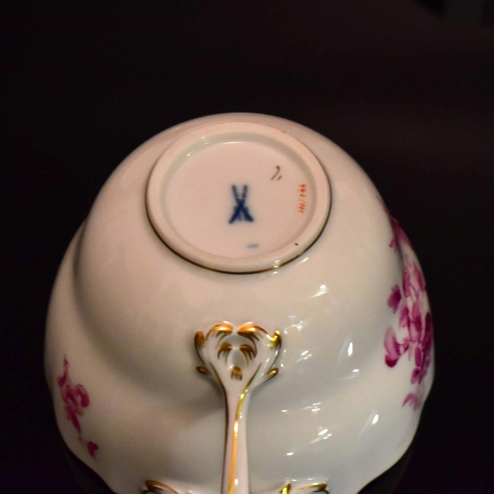 Zehn Kaffeegedecke. Meissen | Porzellan, Farb- und Goldstaffagen. - Bild 3 aus 3