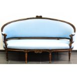 Sofa. Um 1900, Louis XVI Stil | Eichenholz (?), gebeitzt, beschnitzt. Blauer Stoffbezug.