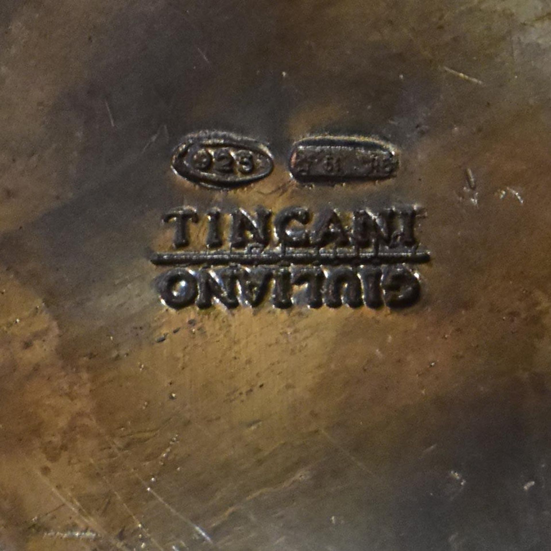 Zwei Flaschenstöpsel. Italien, 20. Jh., Entwurf von Giuliano Tincani | Blaues bzw. korallenrotes... - Bild 2 aus 2