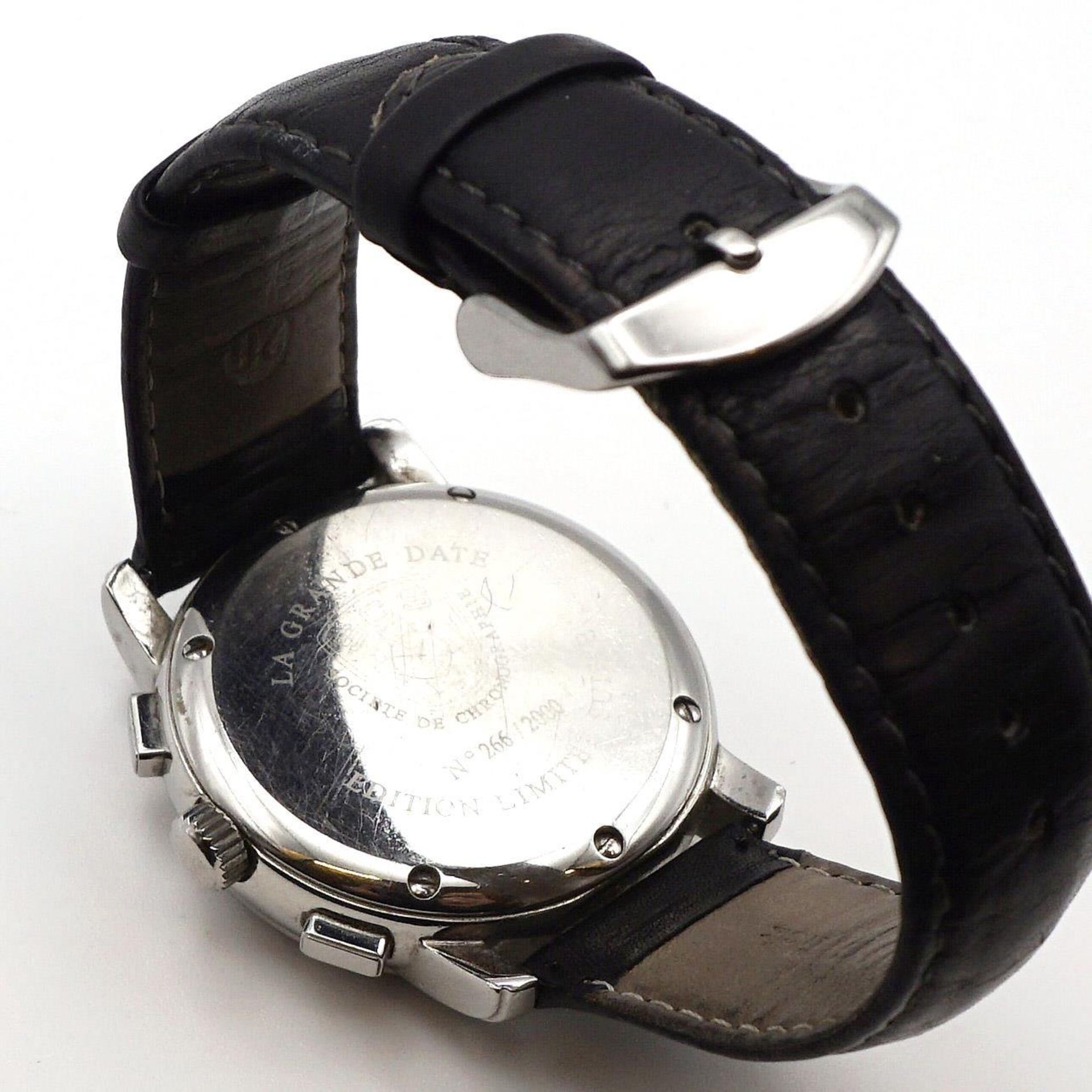 Armbanduhr mit Chronograph. La grande date, Schweiz | Gehäuse Stahl, Lederarmband. - Bild 2 aus 2